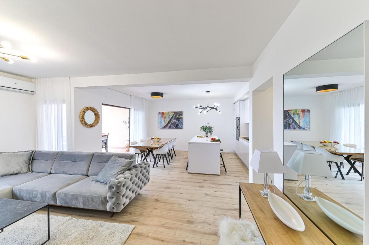 Apartmani Ana Kaštela Exteriör bild