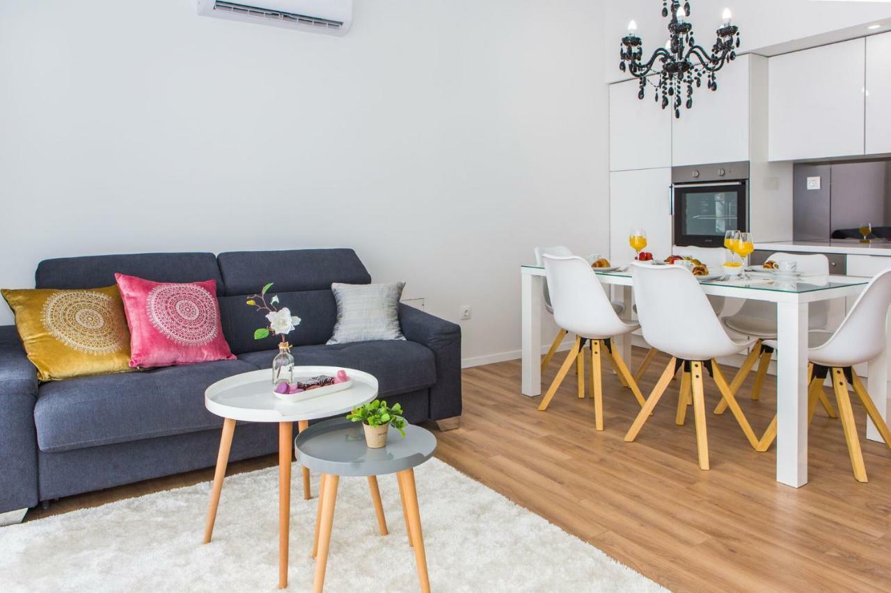 Apartmani Ana Kaštela Exteriör bild