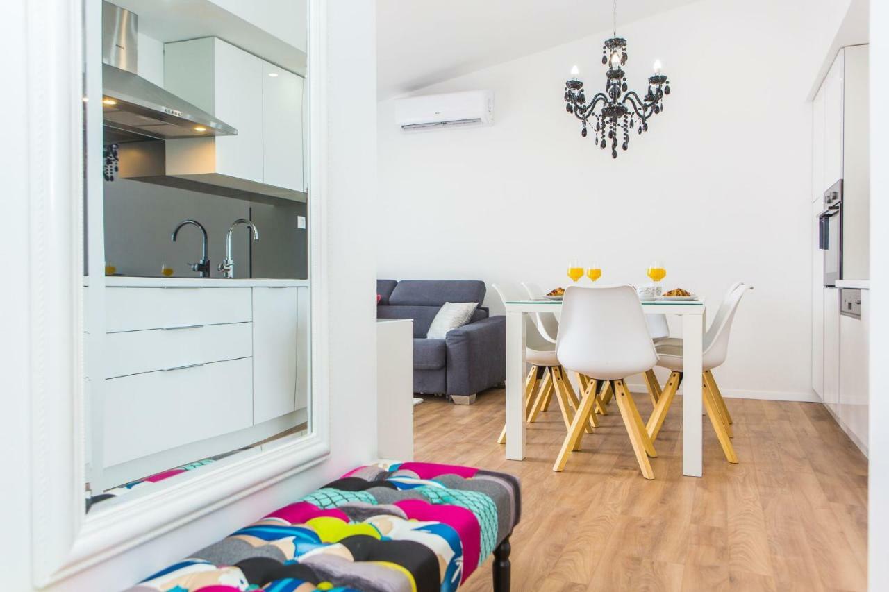 Apartmani Ana Kaštela Exteriör bild