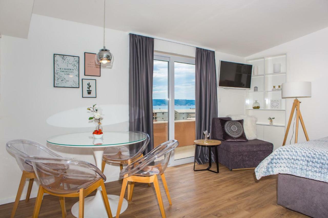 Apartmani Ana Kaštela Exteriör bild