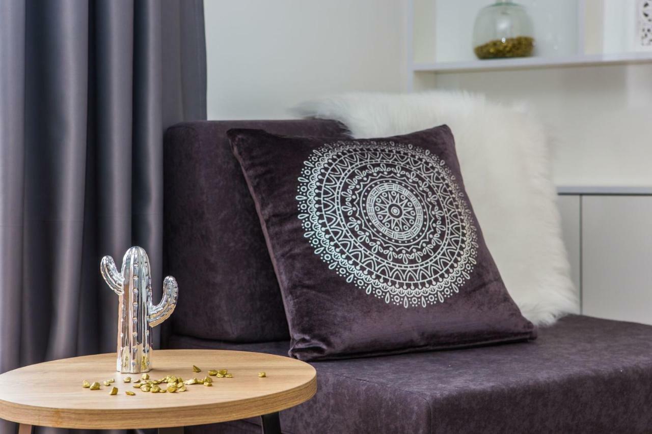 Apartmani Ana Kaštela Exteriör bild
