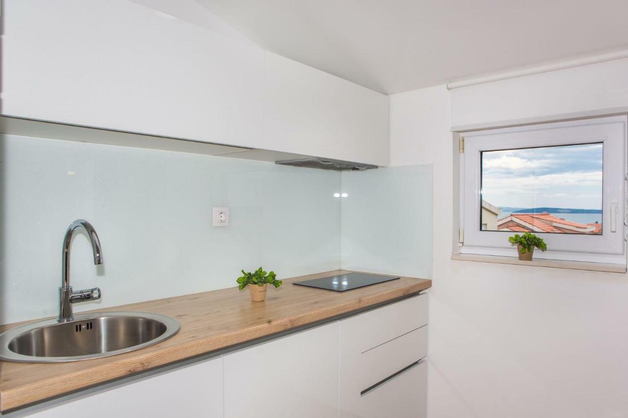 Apartmani Ana Kaštela Exteriör bild